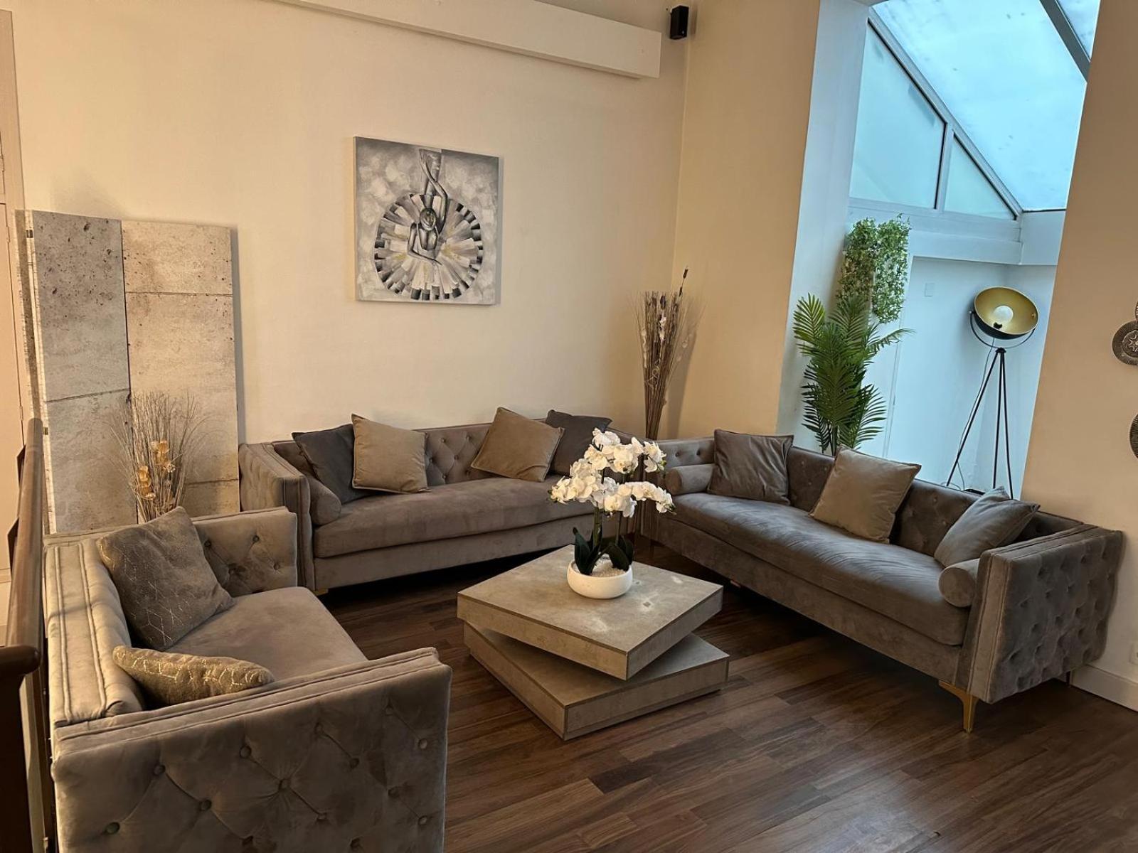 Les Champs Elysees-125M2 Modern And Spacious باريس المظهر الخارجي الصورة